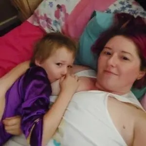 She breastfeeds her children in public… there were some people who did not agree with her..
