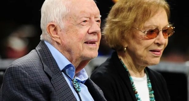 The former president Jimmy Carter lives in a house worth $210,000 and shops at the local Dollar General