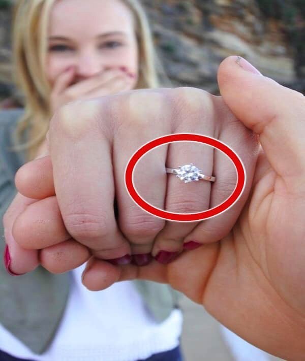 He Proposed To Her With A Diamond Ring, Which She Accepted, And She Was Overjoyed
