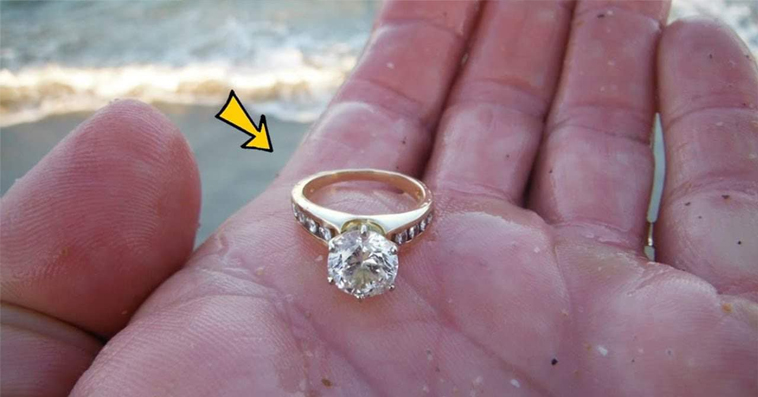 Woman Finds Diamond Ring On Beach – When Jeweler Sees It, He Tells Her This