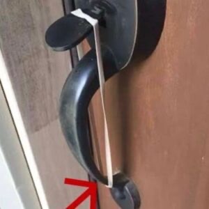 If you spot a rubber band on your front door handle, you need to know the sick thing it means