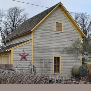 If You Spot A Home With A Star On It, Here’s What It Means