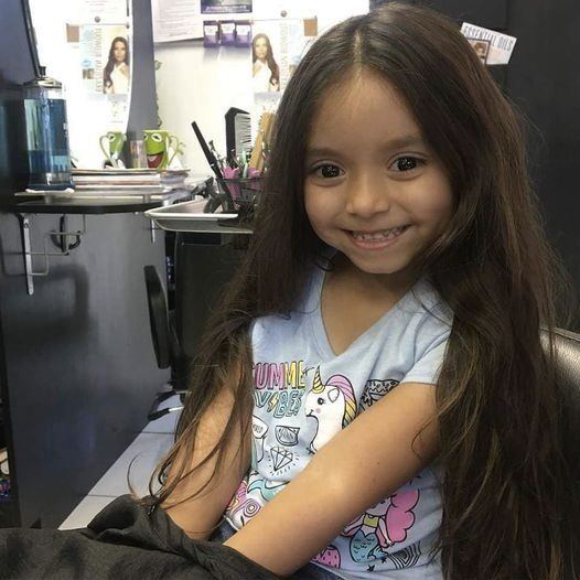 As soon as she put the comb in her hair, the hairdresser was shocked