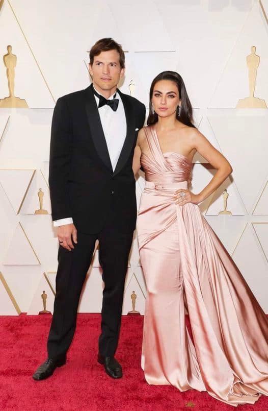 Why Ashton Kutcher suddenly “gave up”: people don’t recognize him as the handsome man he used to be