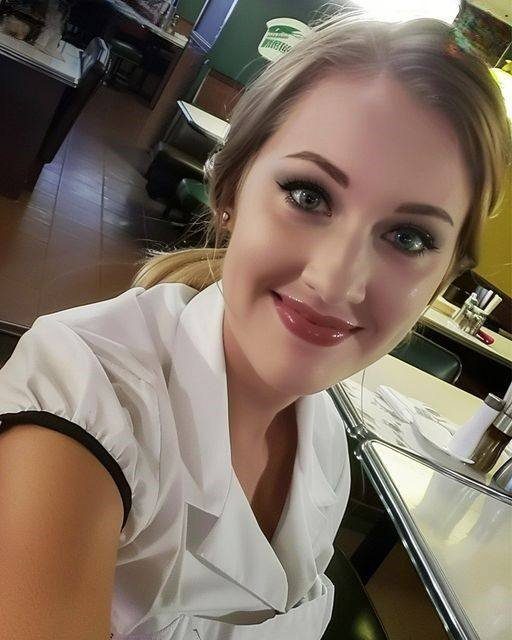 Years After I Graduated, My School Bullies Tried to Humiliate Me at Work โ They Didnt Expect Instant Karma