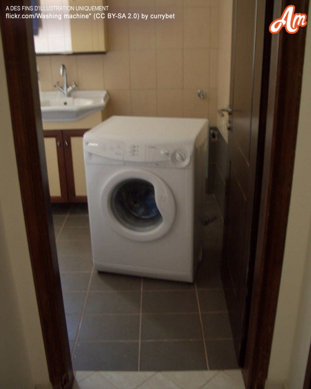 My husband refused to buy a new washing machine and told me to wash everything by hand โ He promised his mother a vacation