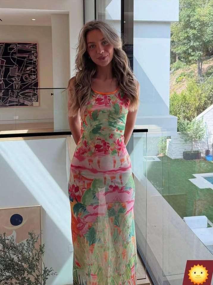 SOTD! The separation between a woman’s legs means that she is!