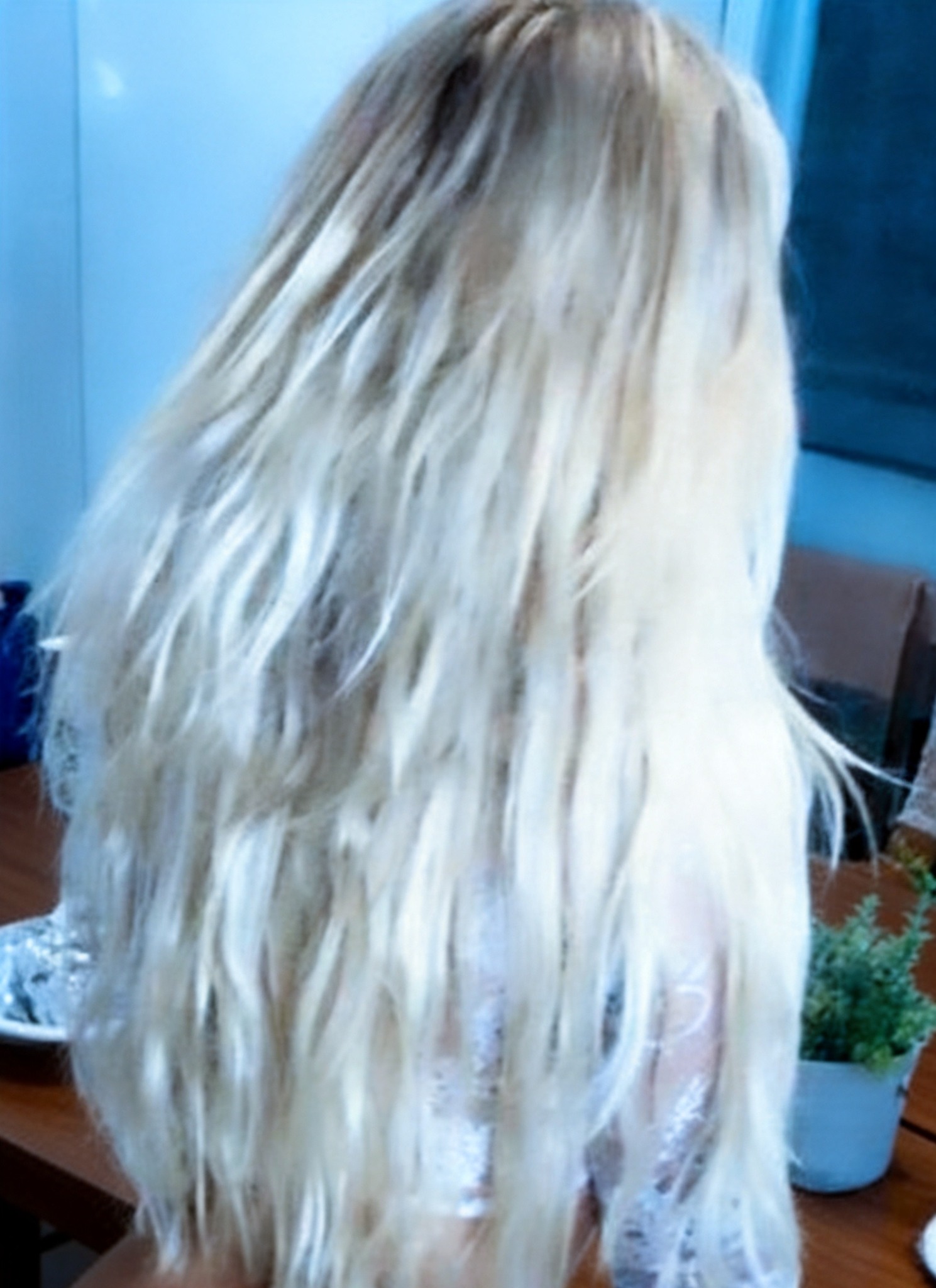 Woman Is Being Called the โWorldโs Most Stunning Grandmaโ โ See For Yourself When She Turns Around