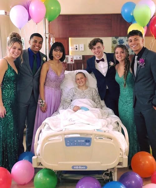 A Group of Classmates Organized a Special Prom Visit for a Student in Hospital