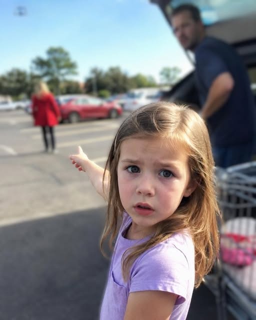 My Husband Got Angry When Our Daughter Said, โMommy, the Lady in the Red Car Pays Daddy to Cryโ