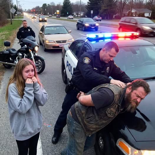 โA Biker Stalked My Teenage Daughterโ